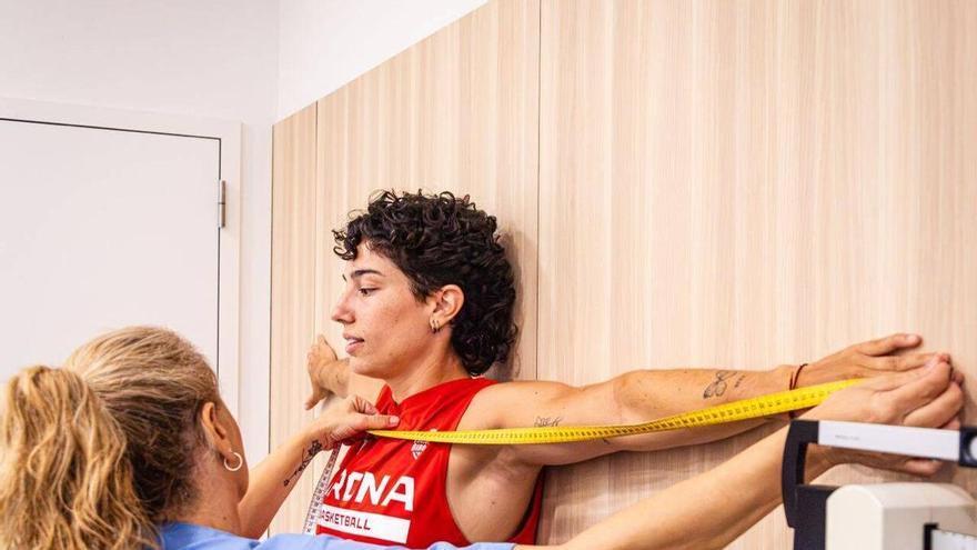 Ainhoa López i Axelle Merceron, les primeres en tornar a la feina