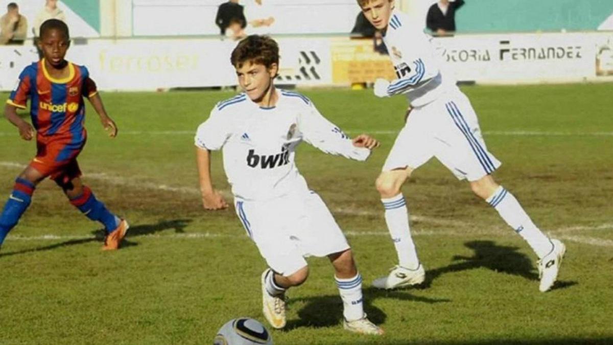 Álvarez durant un partit contra el Barça al Torneig de Peralada el 2011