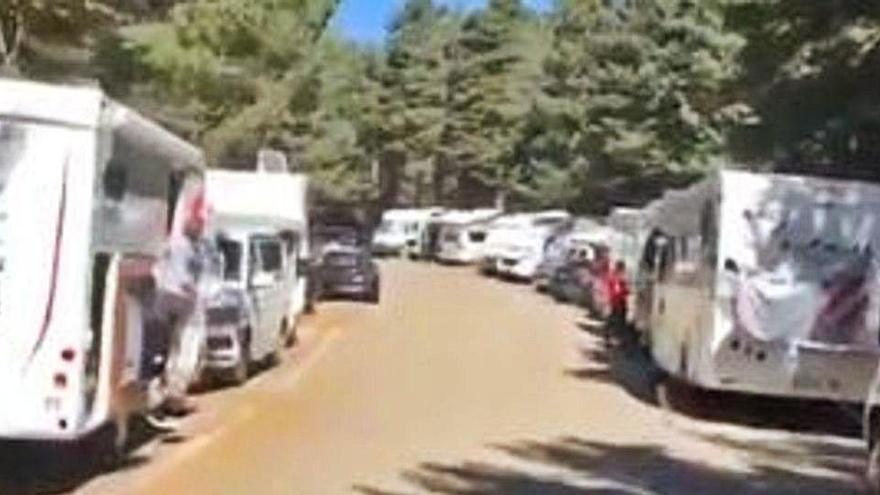 Massificació d&#039;autocaravanes a Sant Joan de l&#039;Erm, dissabte