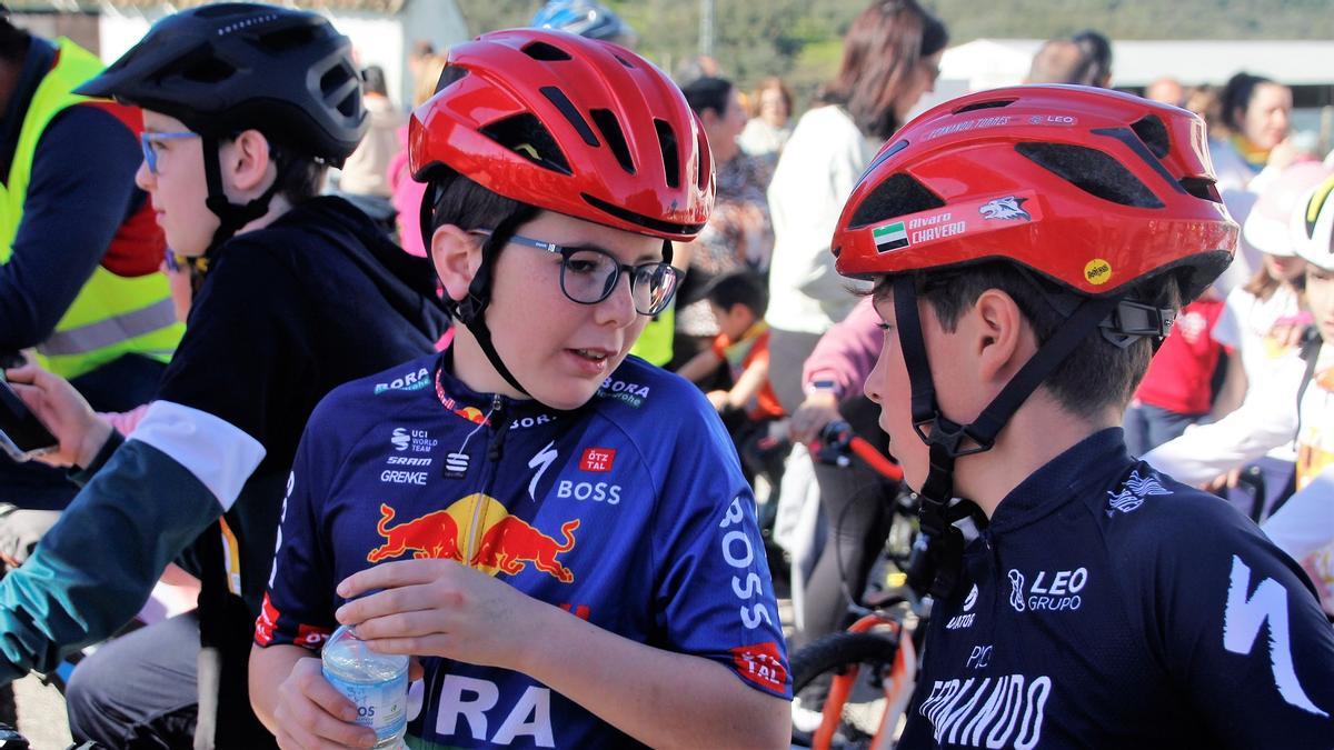 V Marcha Sobre Ruedas Contra el Cáncer Infantil de Monesterio V Marcha Sobre Ruedas Contra el Cáncer Infantil de Monesterio