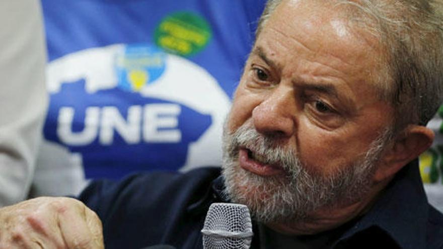 Lula comparece tras su detención.