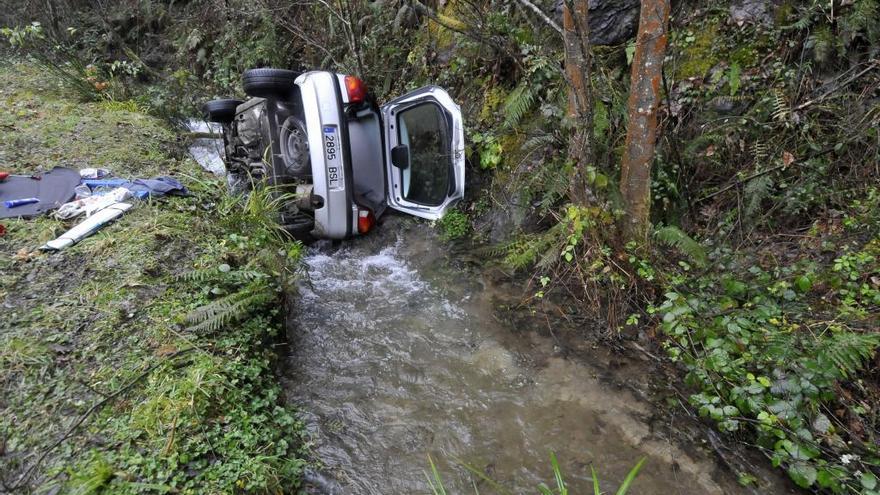 Fallece un mierense tras sufrir un accidente de tráfico en la carretera de El Campón