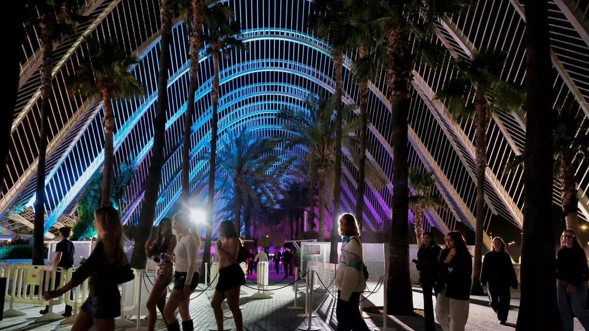 L'Umbracle retrasa su apertura para no coincidir con el festival de Les Arts