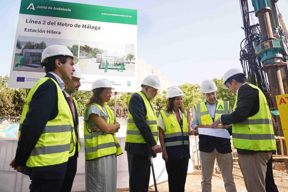 El presidente de la Junta de Andalucía, Juanma Moreno, preside el acto de inicio de obras de la línea 2 del metro de Málaga al Hospital Civil, en el tramo Hilera-Eugenio Gross
