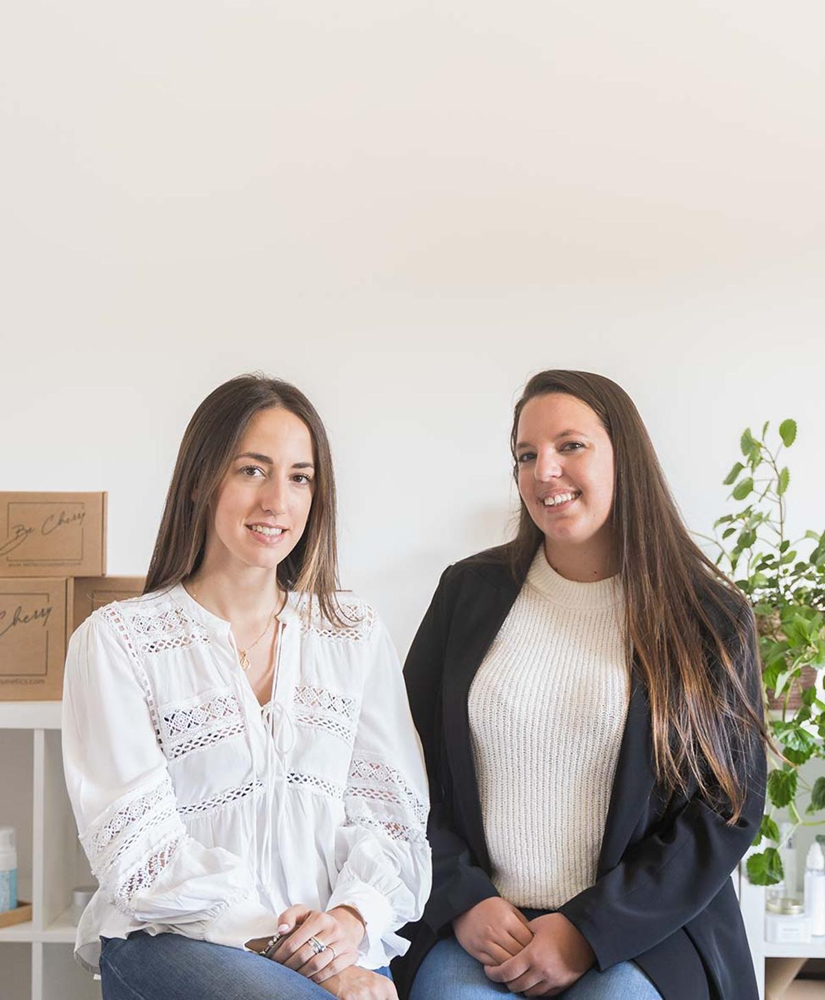 La marca cosmética de dos hermanas de Plasencia desarrollada desde el medio rural que llega a palacio