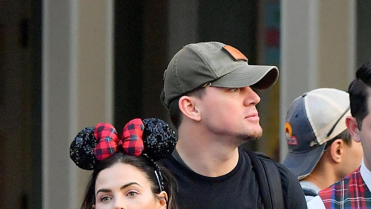Channing Tatum y Jenna Dewan en Disneyland