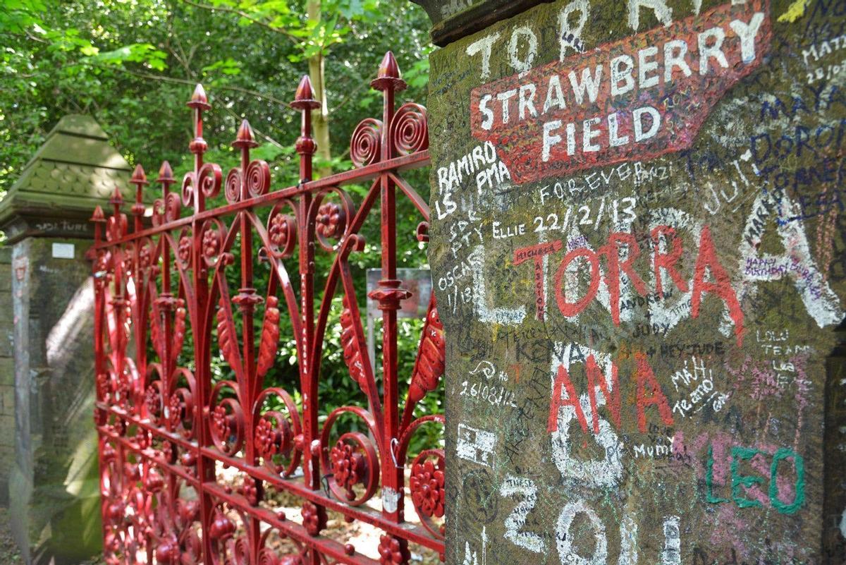 Vallas de Strawberry Fields