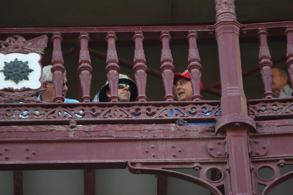 Espectador de lujo: José Tomás, en la plaza de toros de La Malagueta