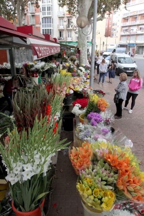 Preparativos del Día de Todos los Santos en el Cem