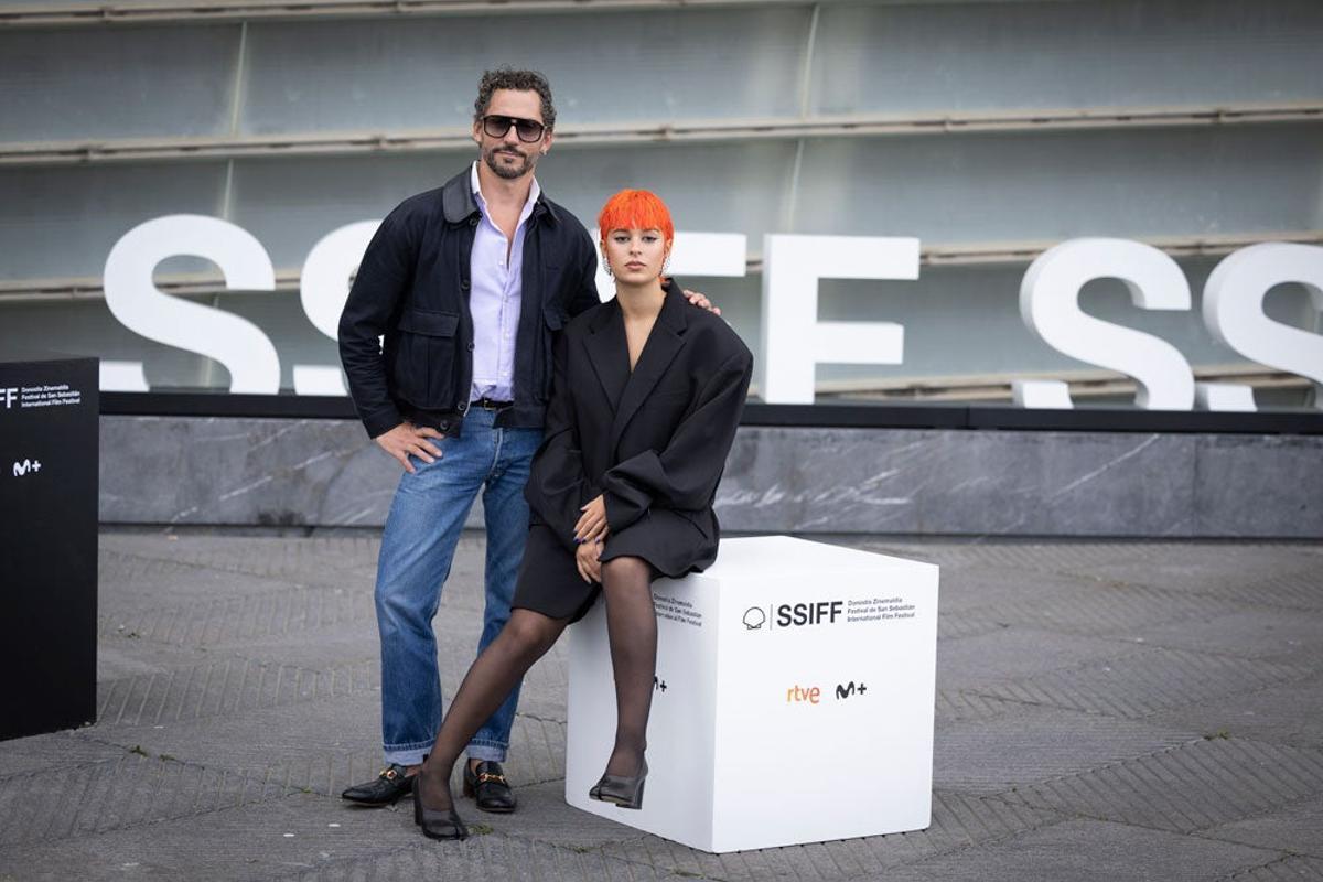 Dora Postigo y Paco León en San Sebastián