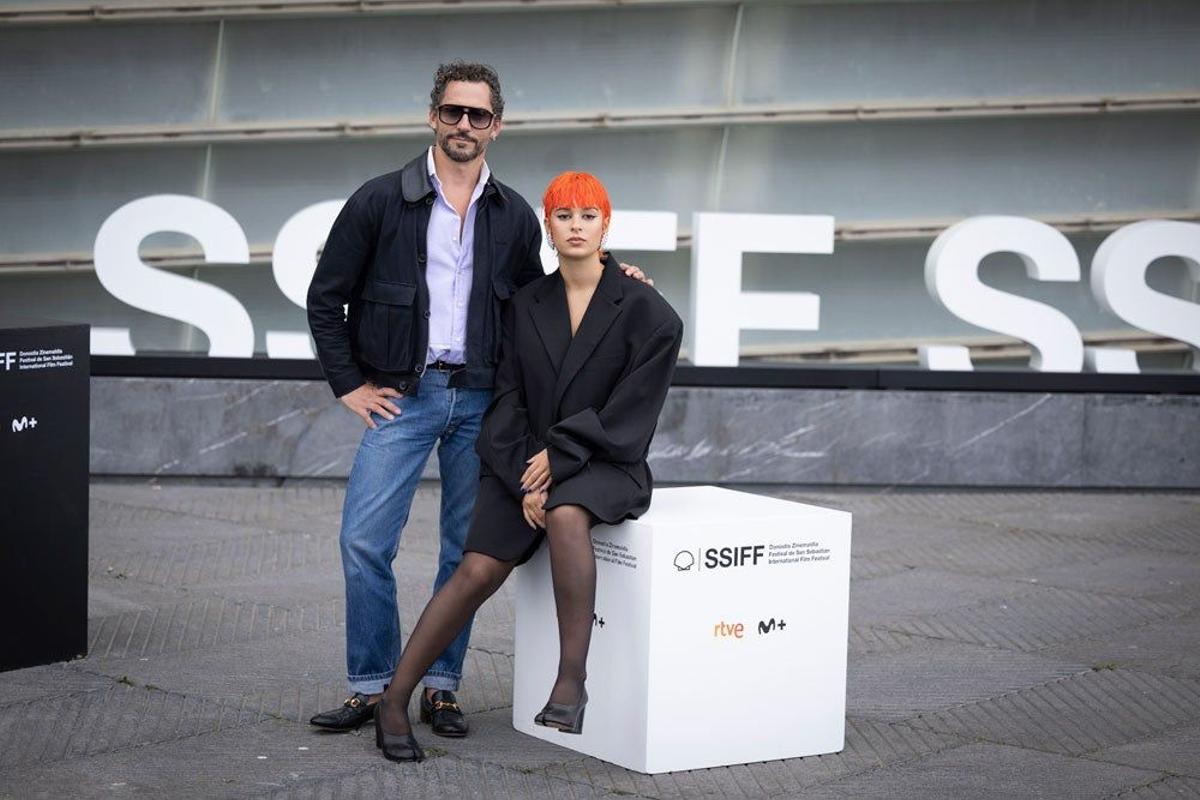 Dora Postigo y Paco León en San Sebastián