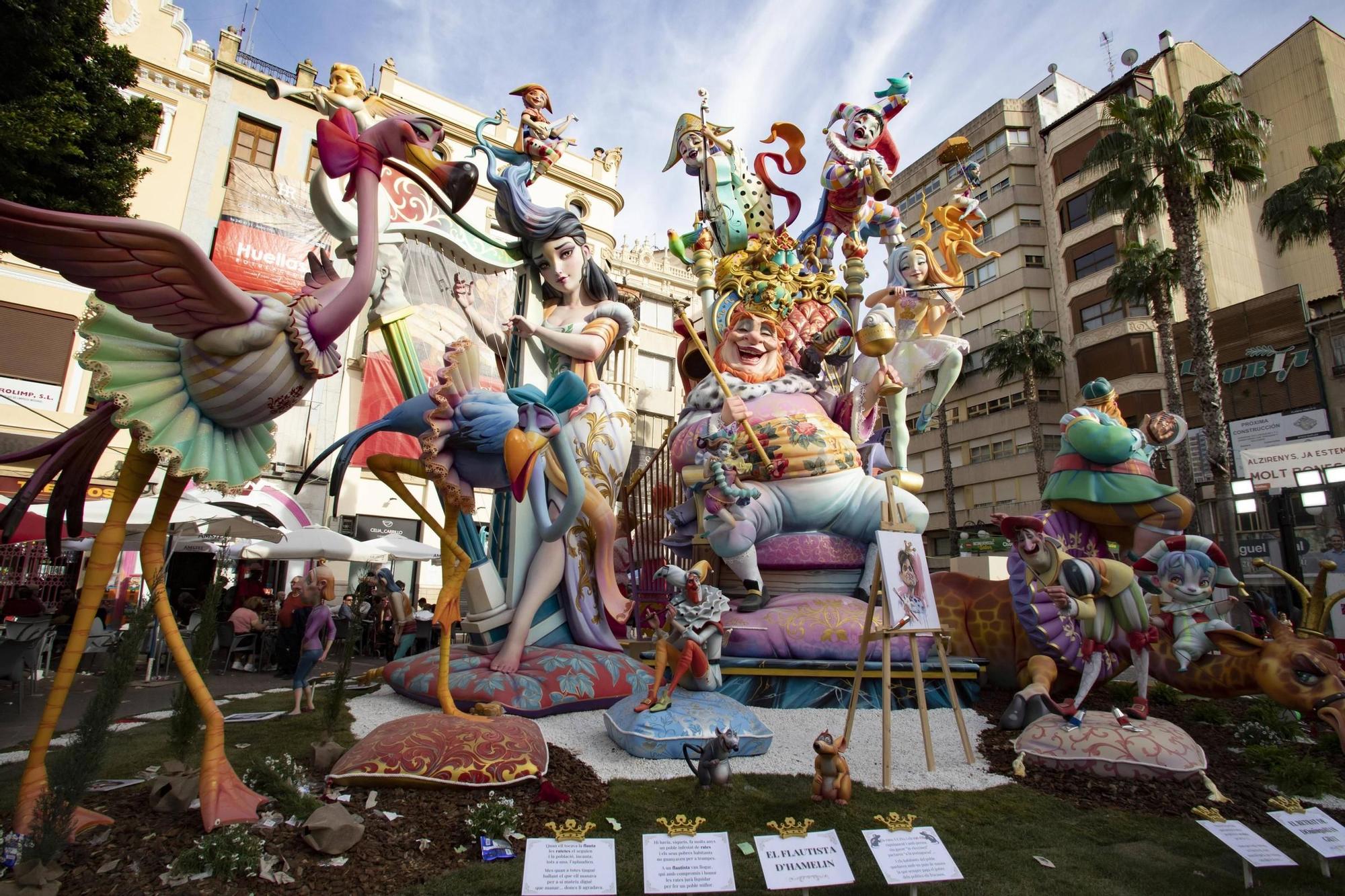 Las mejores imágenes de las fallas de Alzira de Sección Especial