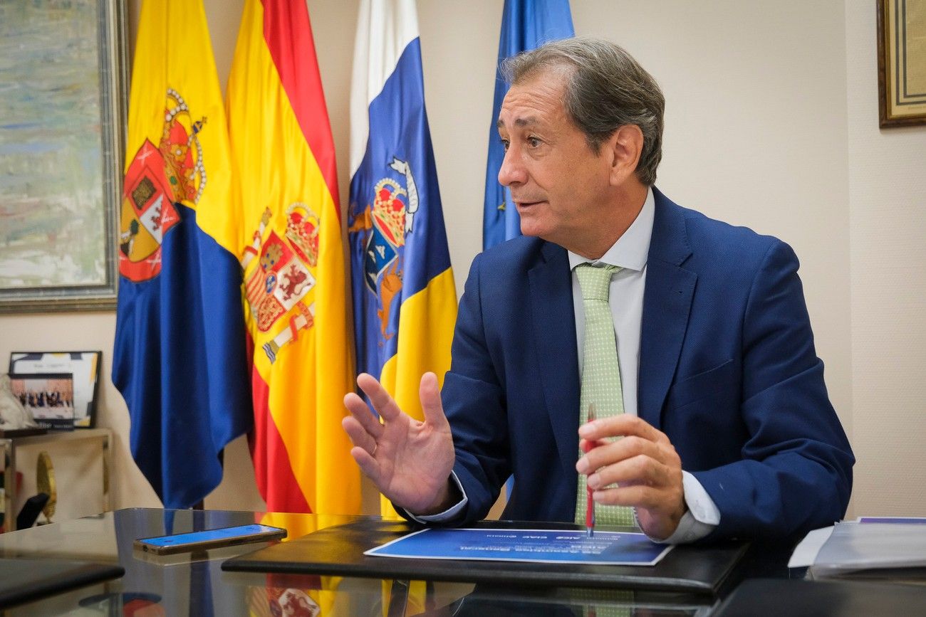 Luis Padrón por el congreso de Cámaras de Comercio