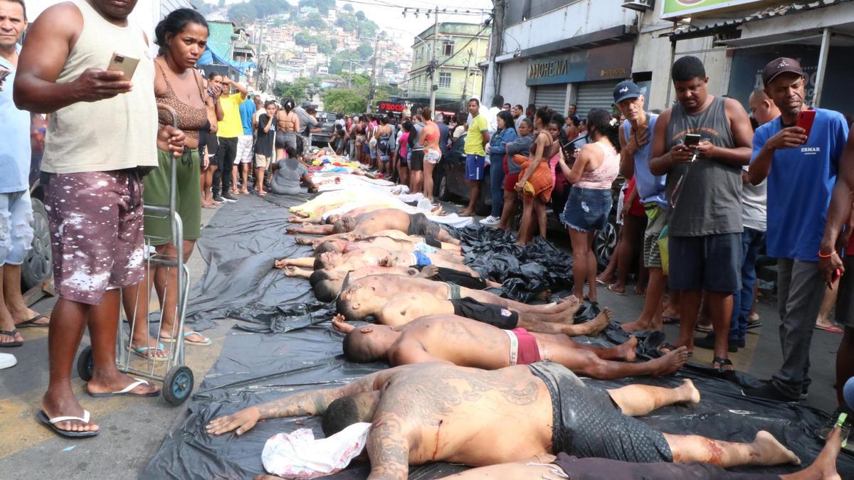 ADVERTENCIA: IMÁGENES SENSIBLES | Al menos 64 muertos en Brasil en el operativo más letal del Estado en favelas