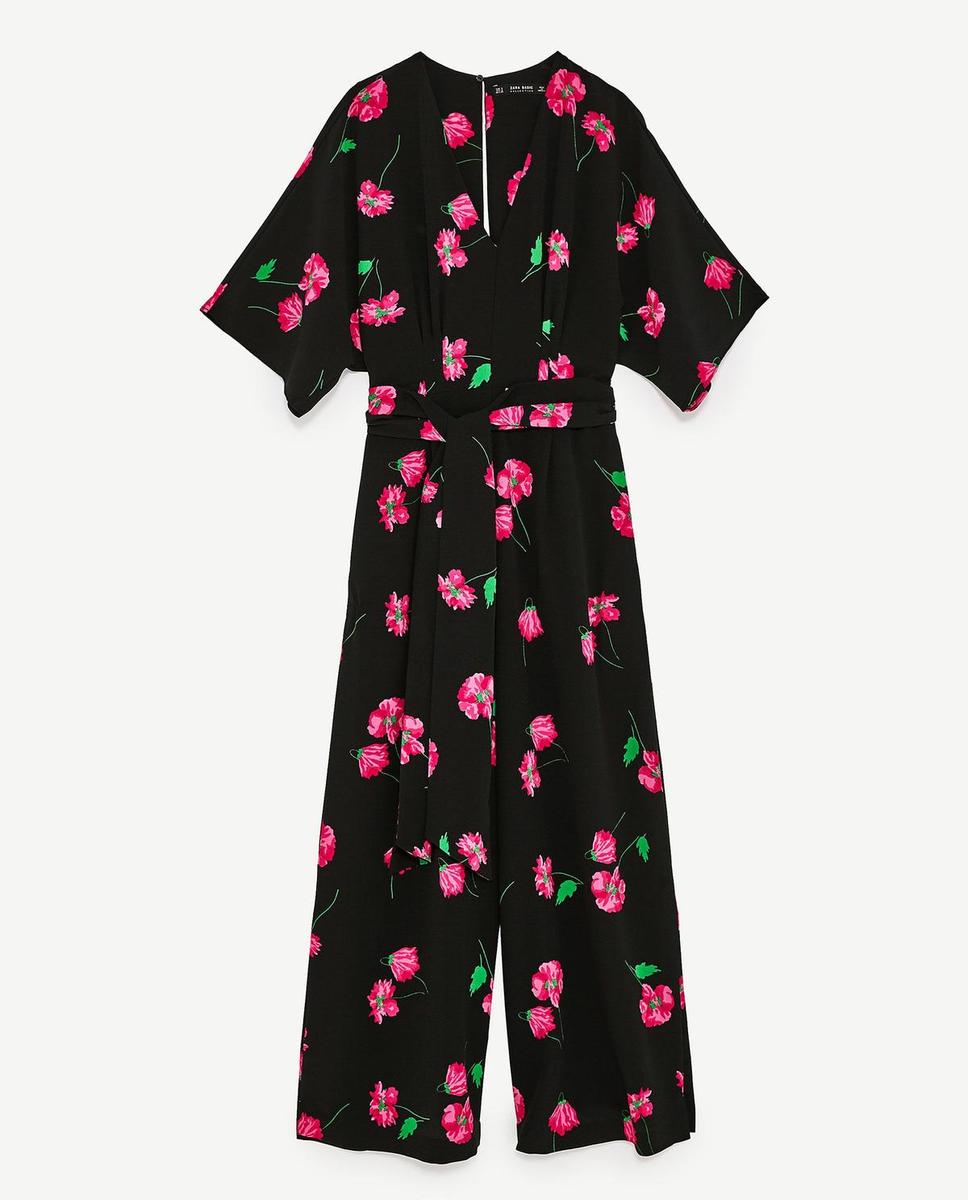 El 'uniforme' de oficina de Zara: Mono estampado con flores (39,95 euros).