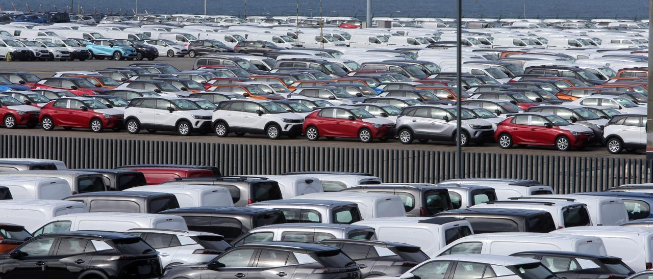 Coches de Stellantis en Bouzas.