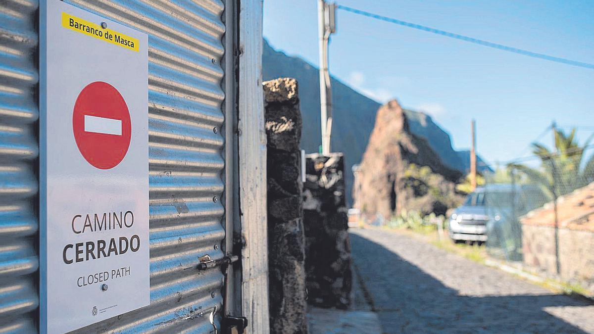 Un camino cerrado en el barranco de Masca.