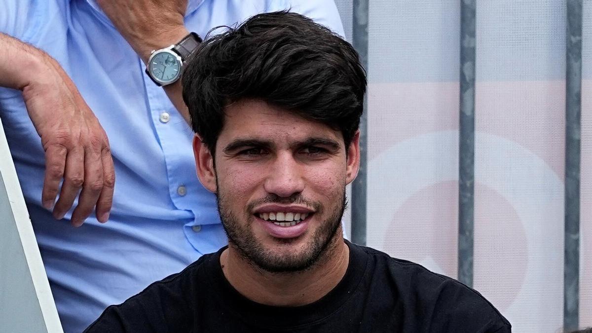 Carlos Alcaraz entrena en Nueva York ante una ovación del público del US Open