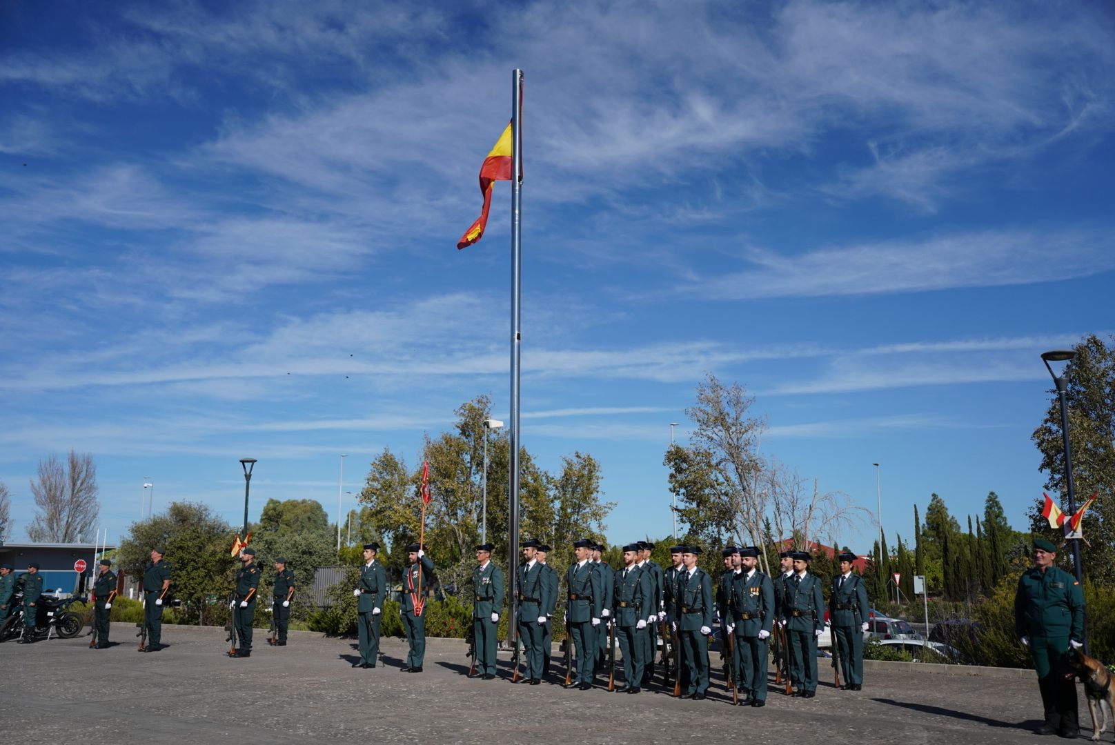 Fotogalería | Así ha celebrado la Guardia Civil de Cáceres el día de su patrona, la Virgen del Pilar