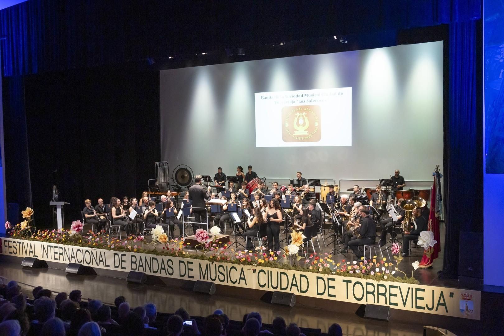 Las bandas de música de Paiporta y Catarroja, protagonistas del Festival Internacional de Bandas Ciudad de Torrevieja