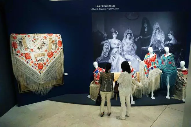 Exposición de Mantones de Manila