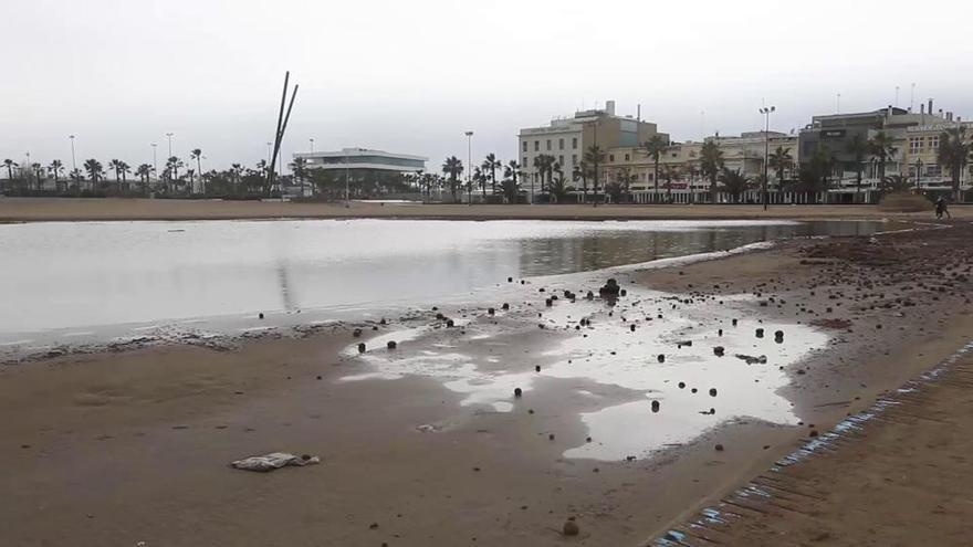 La playa del Cabanyal tras el temporal