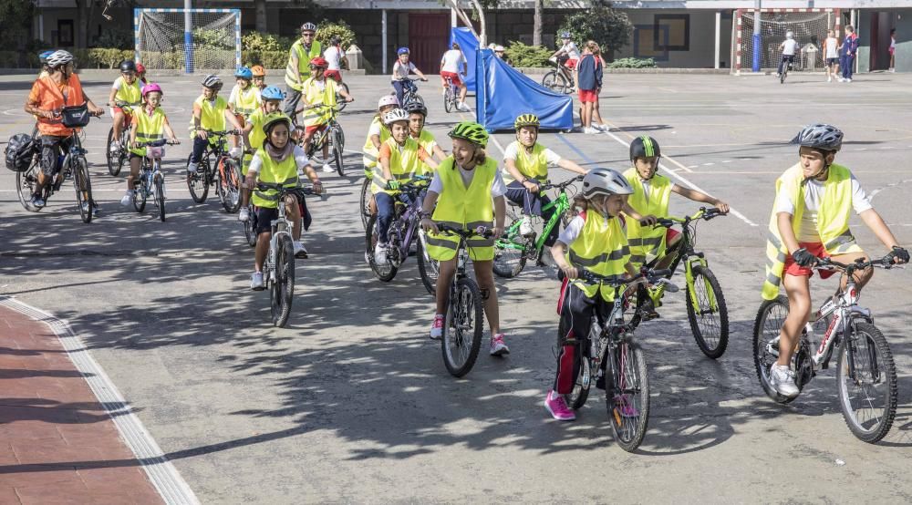 Miralba pedalea por la movilidad sostenible