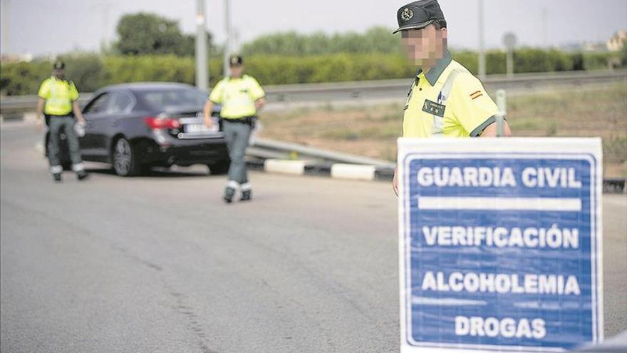 Tráfico denuncia a 4 conductores al día por consumo de alcohol o droga