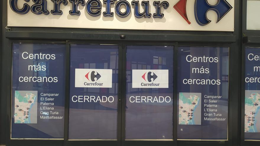 Carrefour abandona el centro comercial Arena
