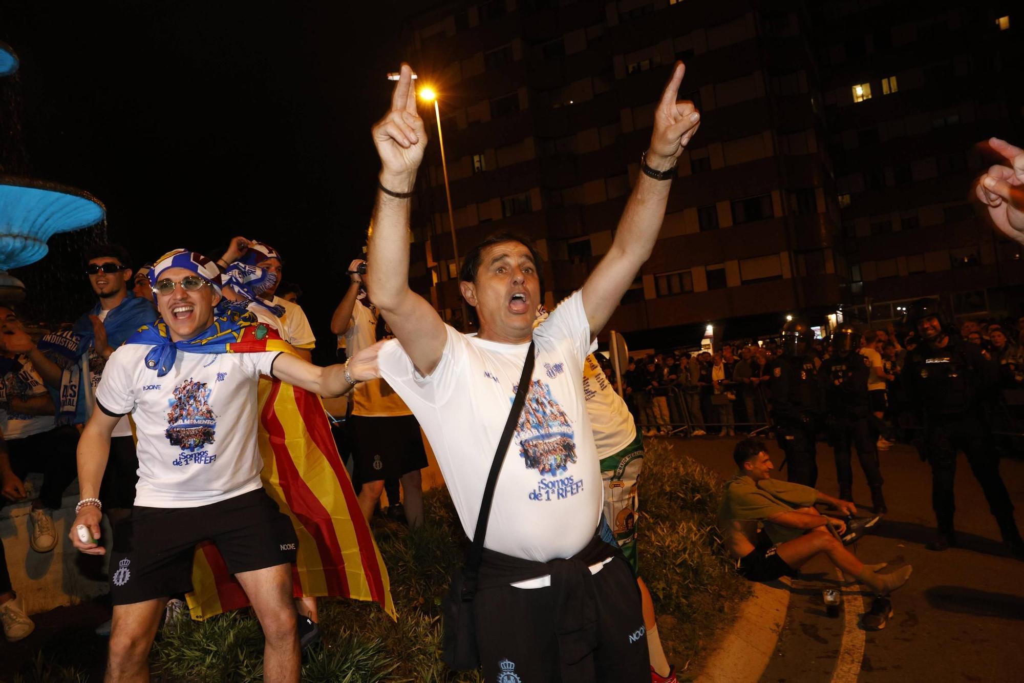 EN IMÁGENES: Locura en las calles de Avilés por el ascenso