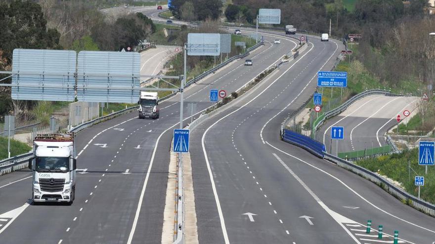 Els transportistes gironins reclamen més inspeccions per frenar l&#039;intrusisme creixent dels camioners estrangers