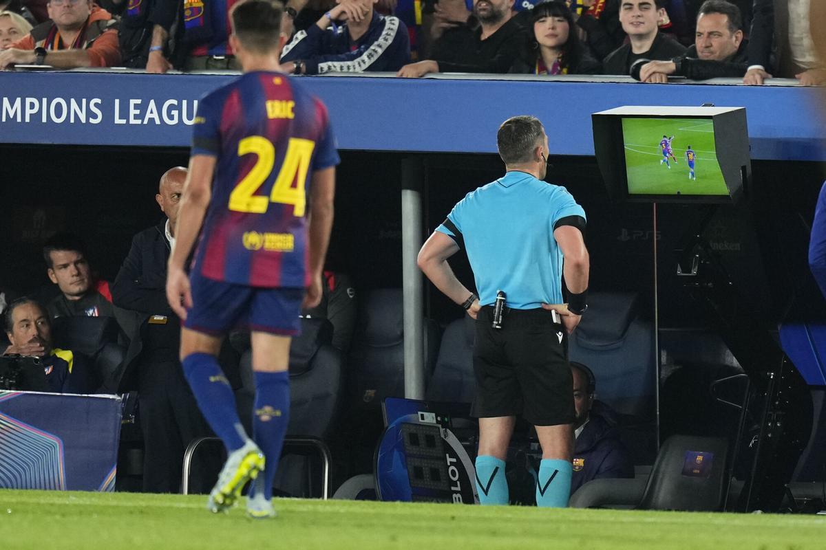La actuación de Kovacs y sus ayudantes fue lamentable en el partido del Barça contra el Atlético