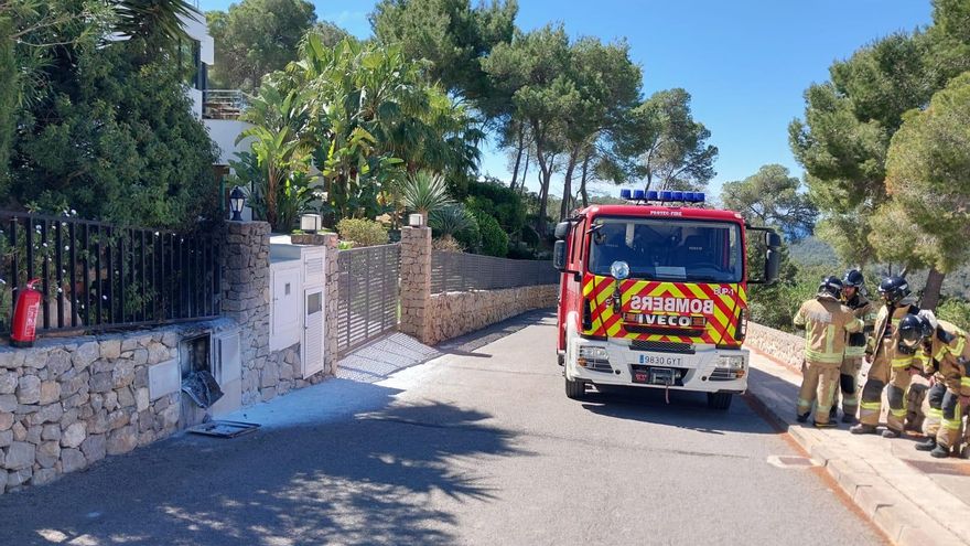 Incendio en la caseta de contadores de una vivienda de Ibiza