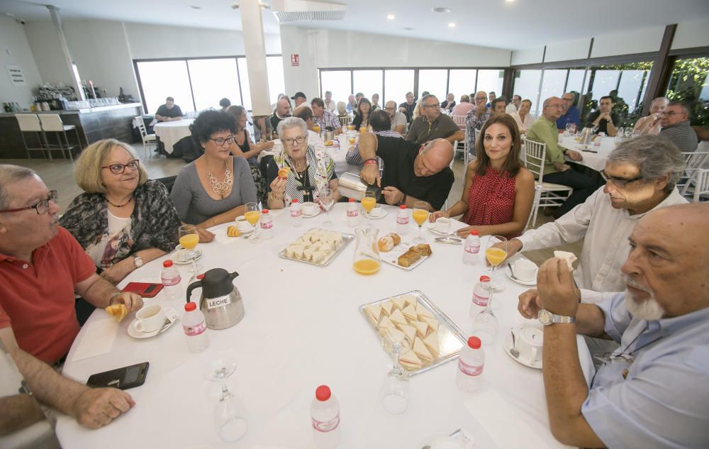 Los sanchistas tienden la mano para lograr un candidato de consenso en Alicante