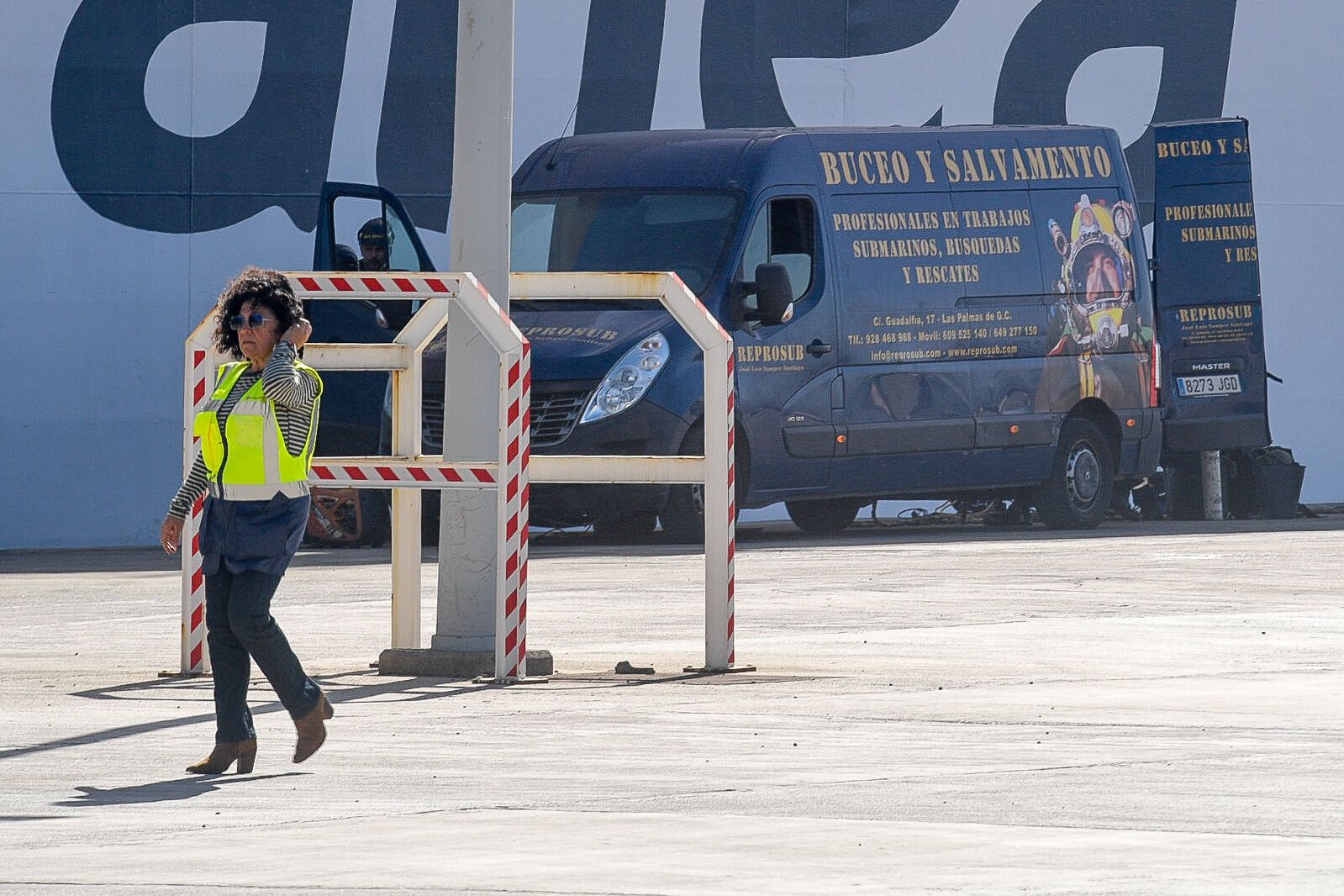 Un barco de Naviera Armas-Trasmediterránea impacta contra un muelle en el Puerto de Las Palmas