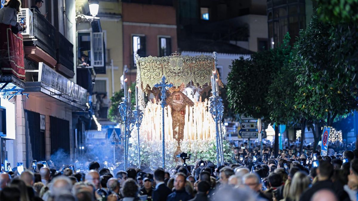 La Esperanza de Triana en el Arenal.