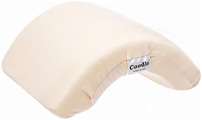 Almohada de Coodle para hacer la cucharita