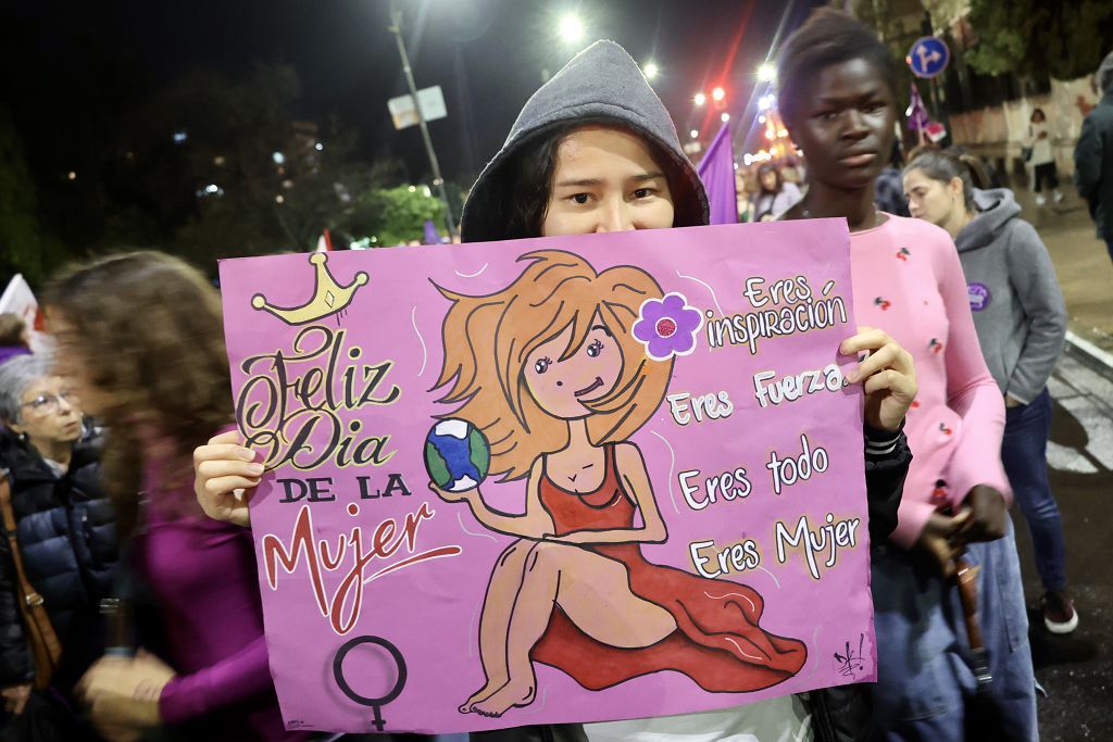 Las mejores imágenes de la manifestación del 8M en Murcia