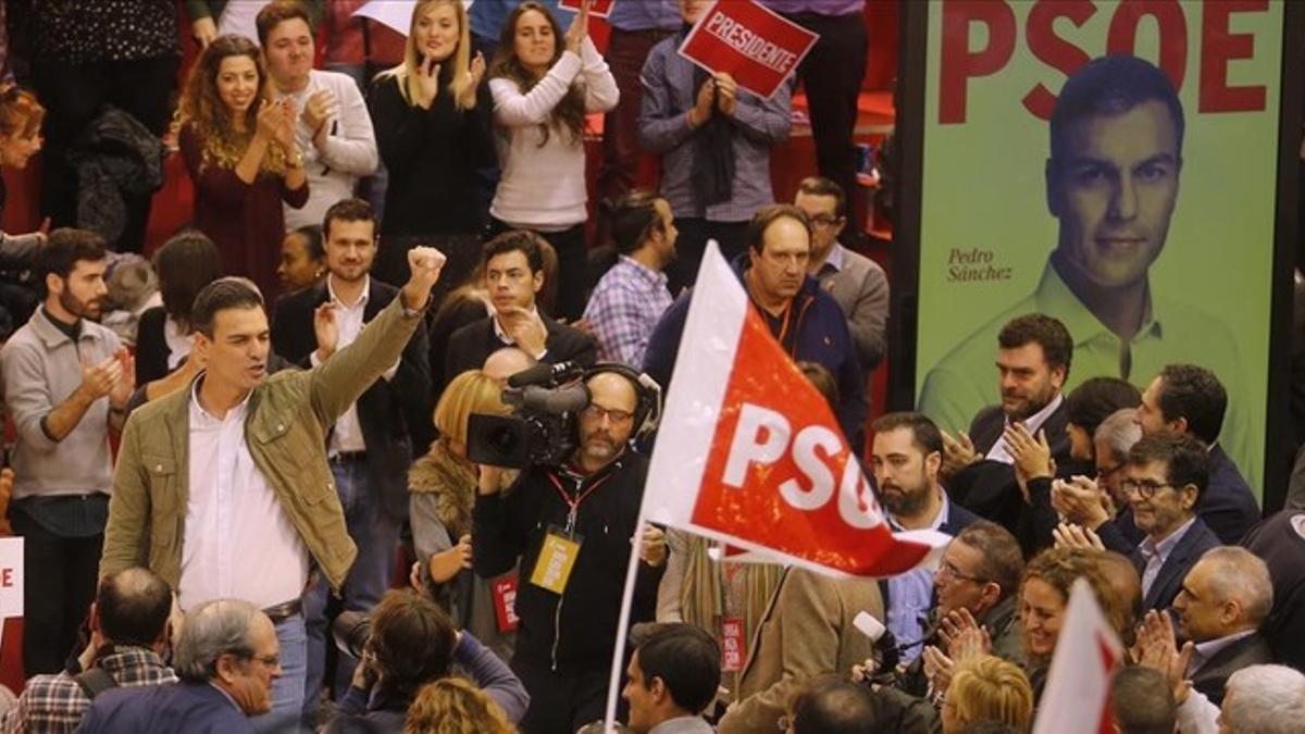 Pedro Sánchez, durante el mitin inaugural de la campaña, el 3 de diciembre en Getafe (Madrid).