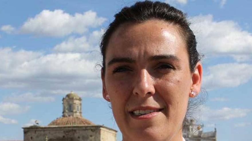 Raquel Bravo, secretaria del PP de Mérida: &quot;Nuestra gestión no es la más agradable, sino la responsable&quot;