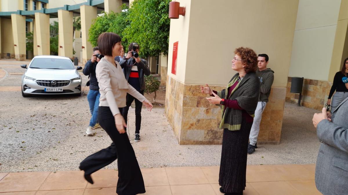 La consellera Josefina Bueno recibe a la ministra Diana Morant en Distrito Digital