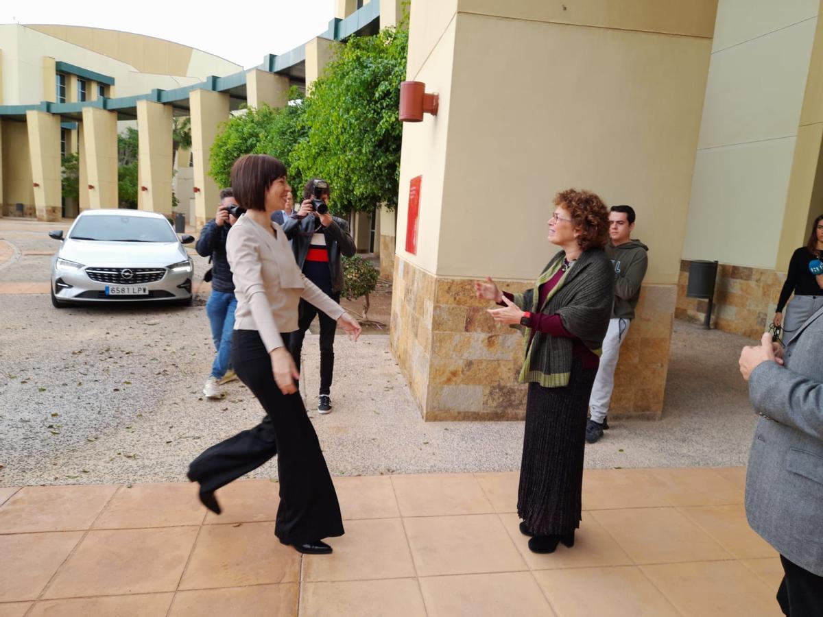 La consellera Josefina Bueno recibe a la ministra Diana Morant en Distrito Digital
