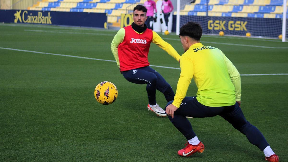 El Villarreal B ultimó los preparativos del partido contra el Real Oviedo en el Mini Estadi.