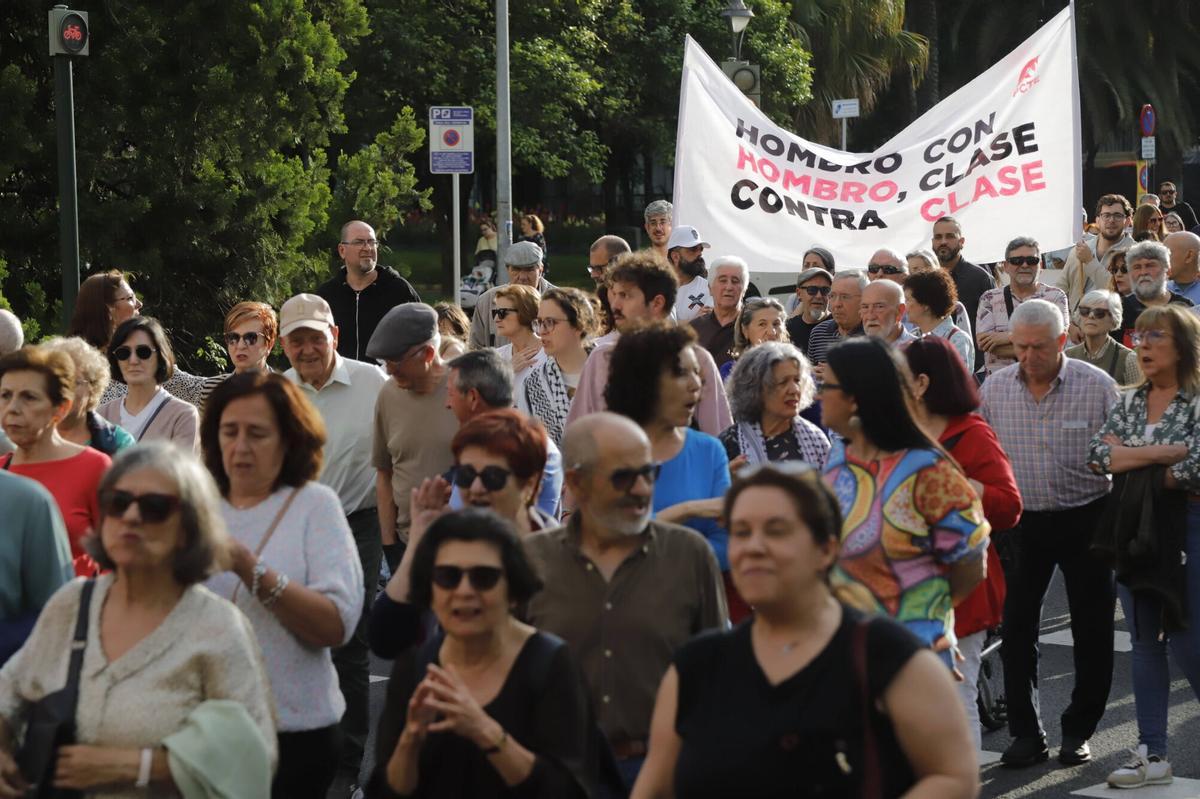 Una manifestación dice ‘No a la guerra’ en las calles de Córdoba