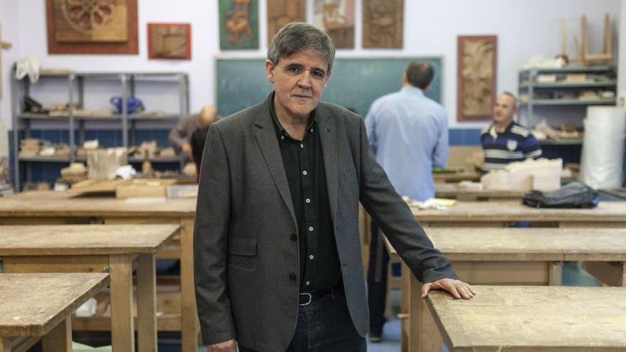 Ricardo Flecha en la escuela de Arte y Superior de Diseño. | Emilio Fraile