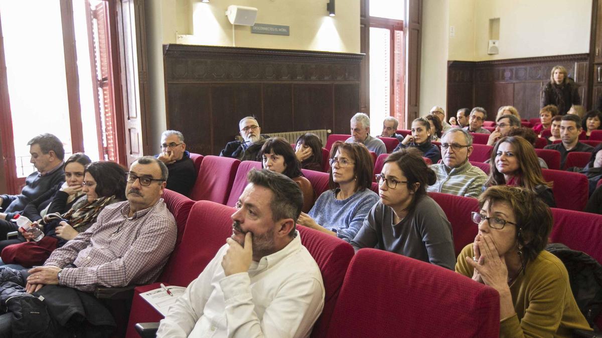 Imagen de archivo de una asamblea de trabajadores del Ayuntamiento de Sagunt.