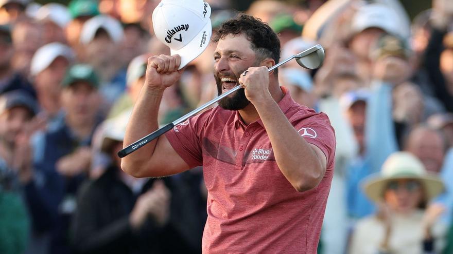 Jon Rahm celebra su victoria tras el último putt.