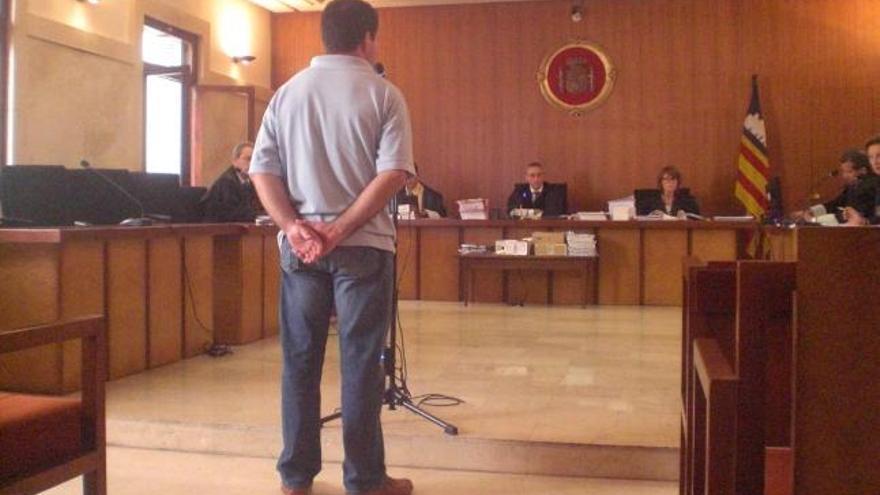 El imputado, ayer durante la vista celebrada en la Audiencia Provincial de Palma.