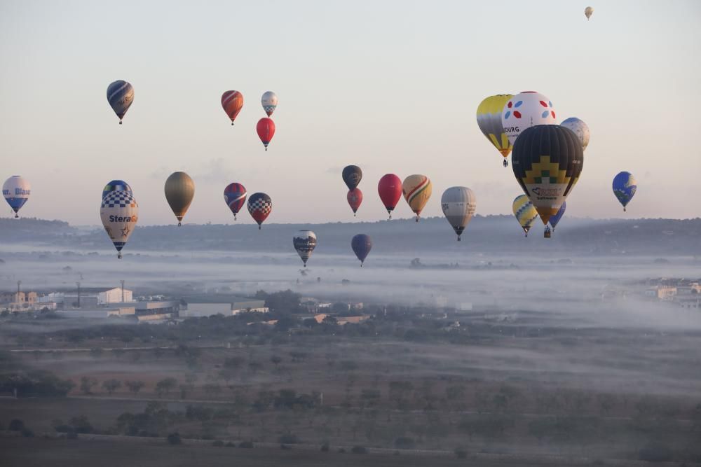 Heißluftballons über Mallorca.