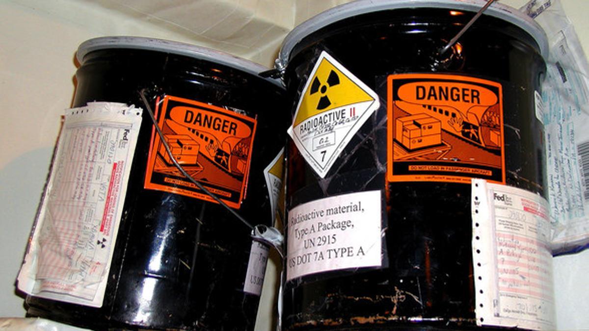 radioactive hazmat labels on navy containers